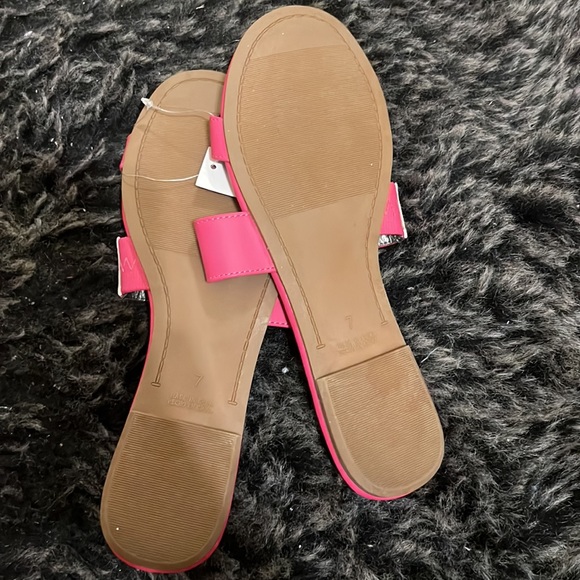 Pink Talbots sandals - Picture 2 of 3